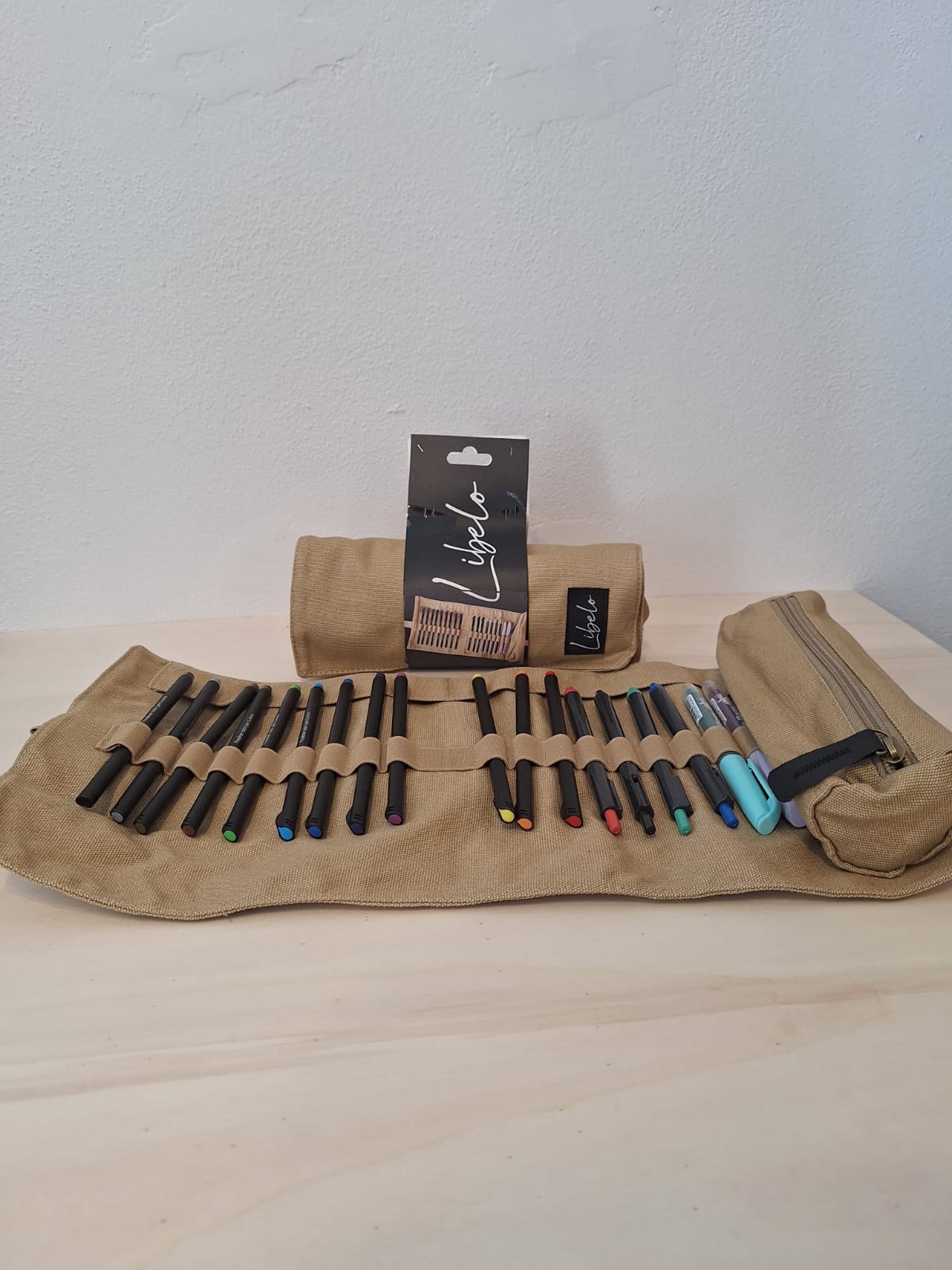 ASTUCCIO ROTOLO COMPLETO DI PENNE FELTRO